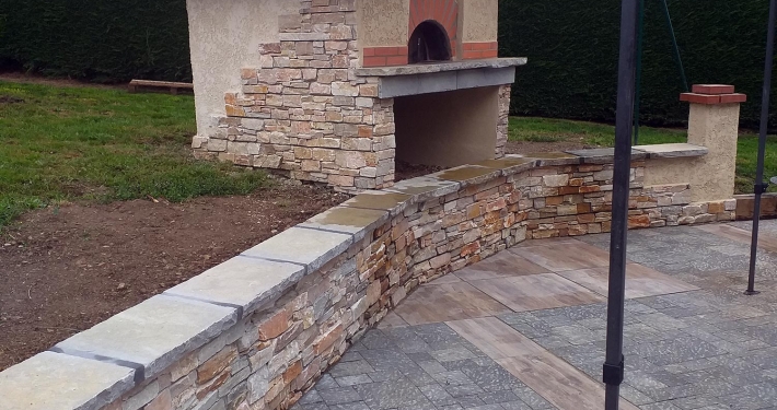 Muret & Barbecue par paysagiste Saint-Etienne