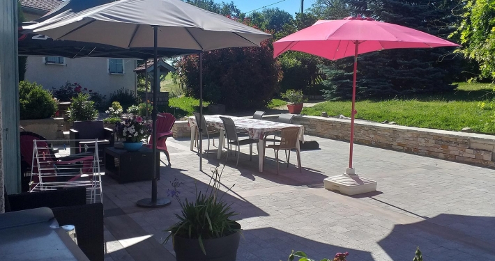 Terrasse faite par paysagiste Saint-Etienne